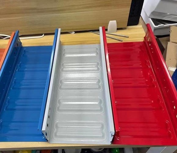 大跨度节能模压桥架 优质镀锌板