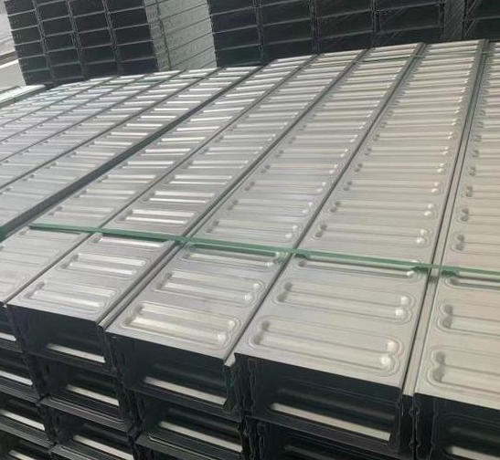 大跨度节能模压桥架 优质镀锌板图4